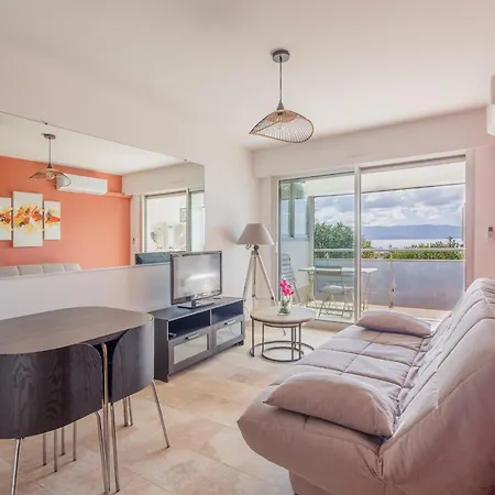 Cosy T2 Vue Climatise Wifi Et Equipe Refait A Neuf * Ajaccio (Corsica)