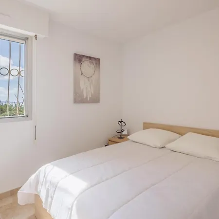 Cosy T2 Vue Climatise Wifi Et Equipe Refait A Neuf Lejlighed *