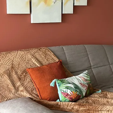 Gemütliche Klimatisierte 2-zimmer-wohnung Mit Meerblick Wlan Und Komplett * Ajaccio (Corsica)