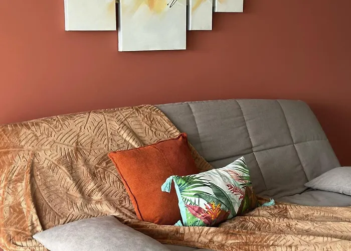 Cosy T2 Vue Climatise Wifi Et Equipe Refait A Neuf * Аяччо