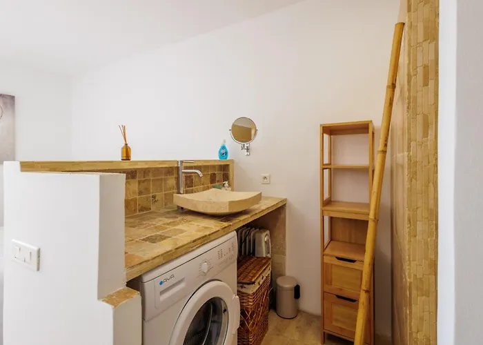 Cosy T2 Vue Climatise Wifi Et Equipe Refait A Neuf Аяччо