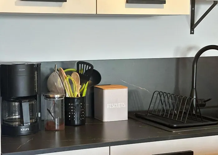 Апартаменты Cosy T2 Vue Climatise Wifi Et Equipe Refait A Neuf